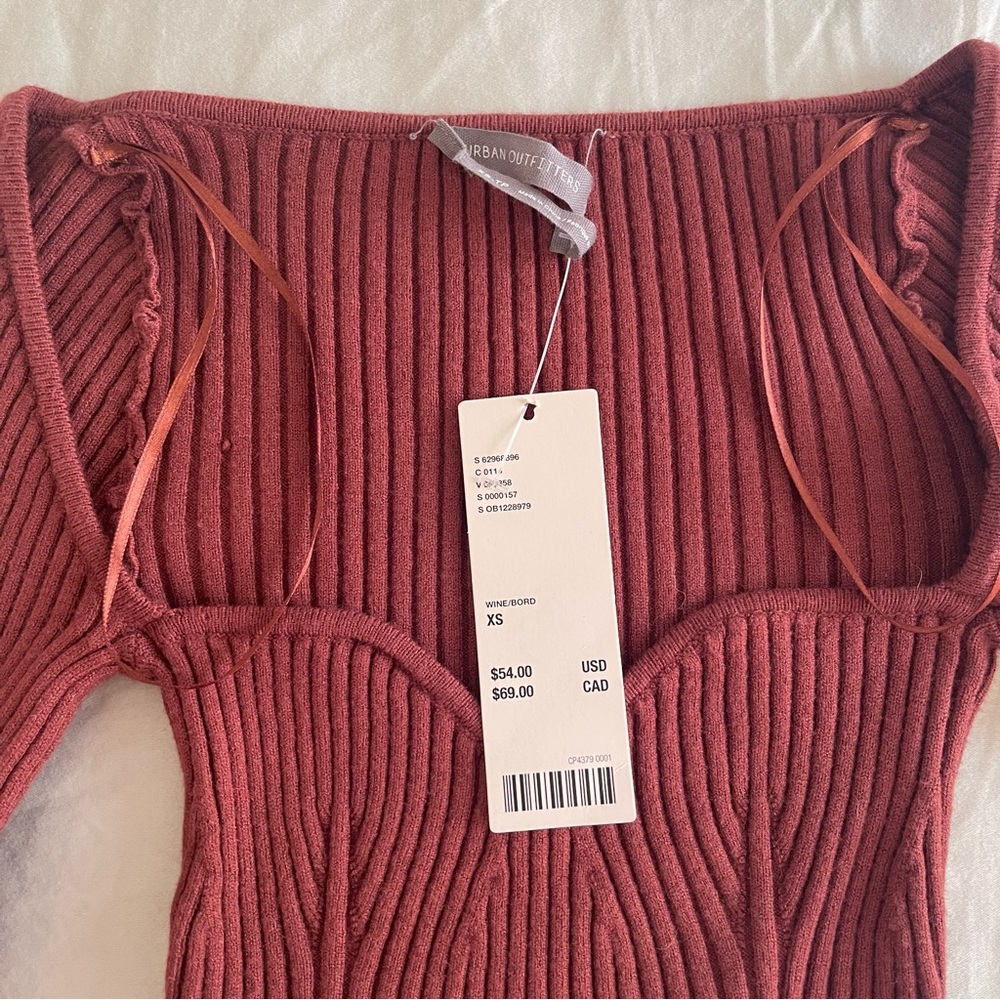 Urban Outfitters Juliet Knit sweetheart sweater XS